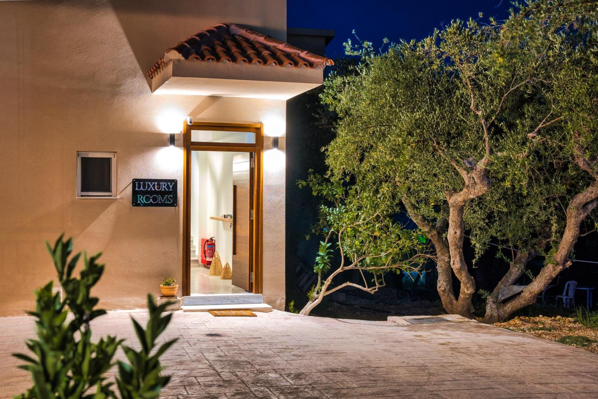 Amoudi Studios Apartments Hotel Buitenkant foto