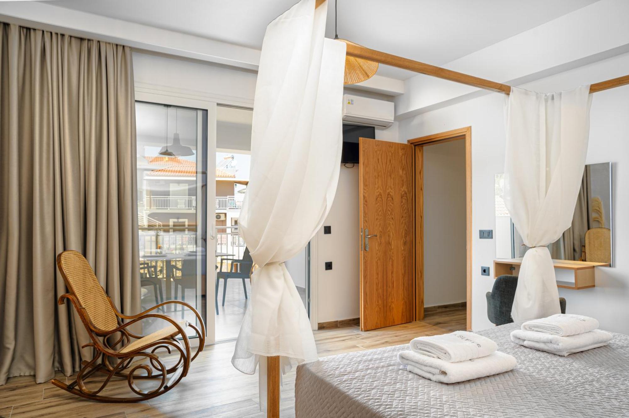 Amoudi Studios Apartments Hotel Buitenkant foto