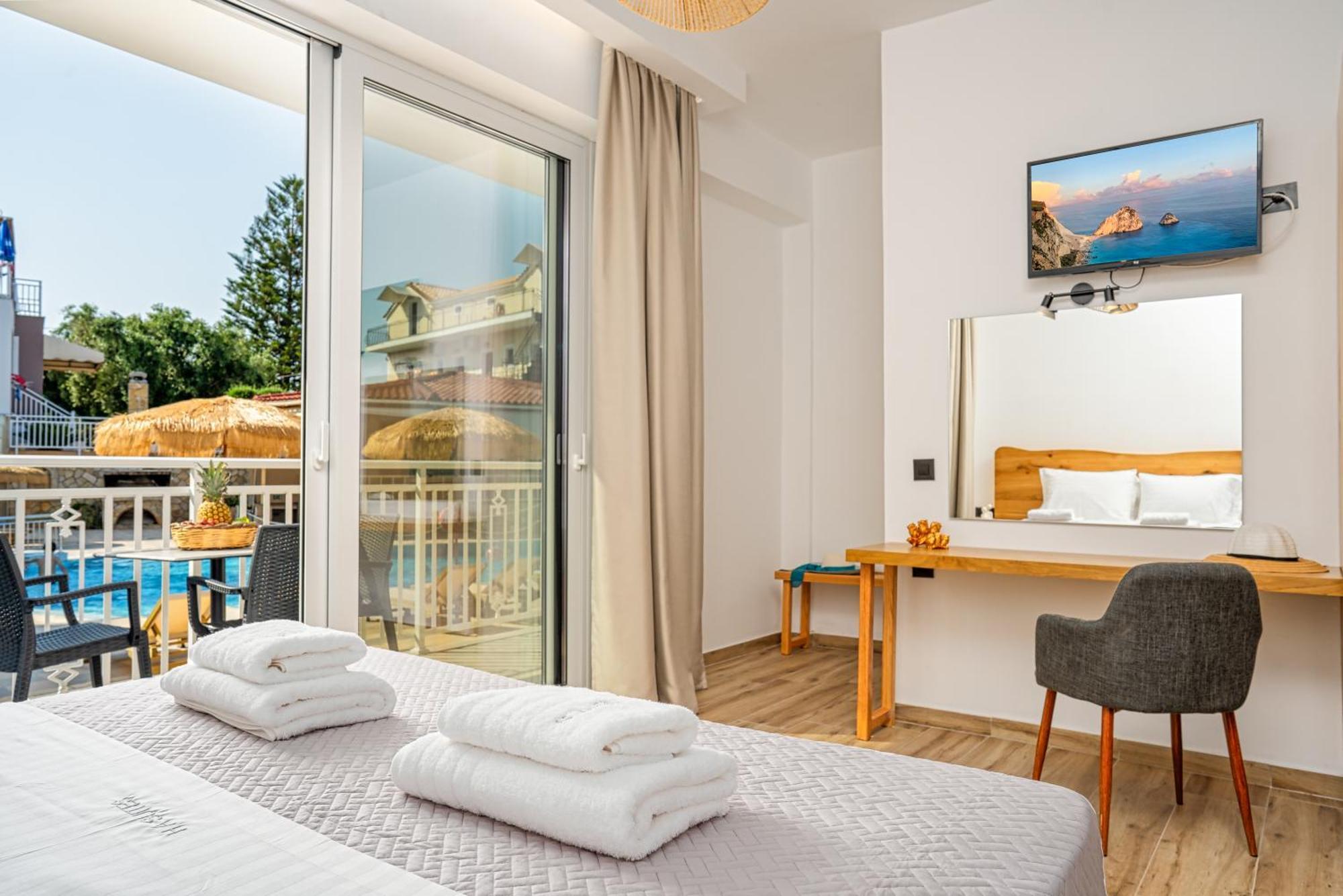 Amoudi Studios Apartments Hotel Buitenkant foto